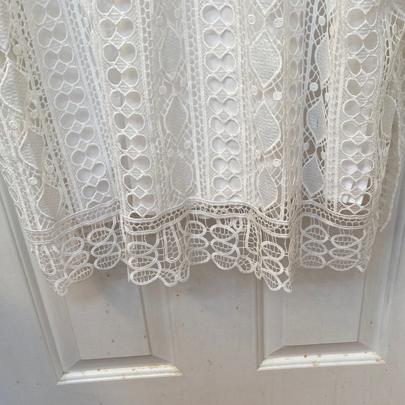 New!  Talbots White Lace Coverup - Picture 5 of 5